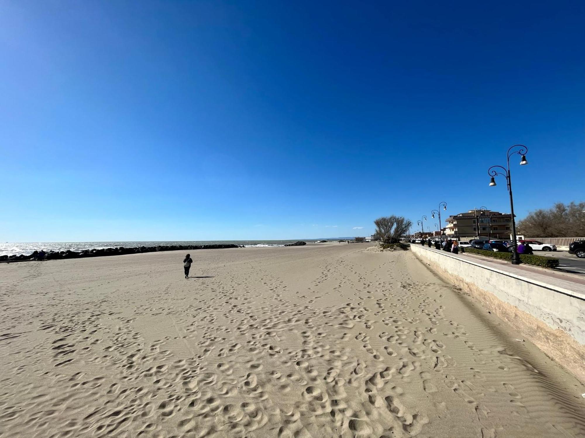 Alloggio Le Dune 77 Fiumicino Ngoại thất bức ảnh