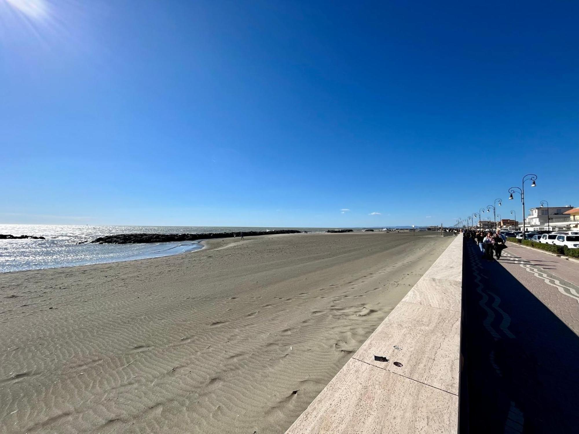 Alloggio Le Dune 77 Fiumicino Ngoại thất bức ảnh